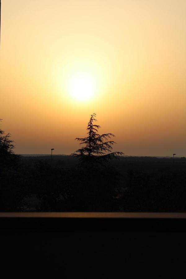 Sunflowersalento Serrano ภายนอก รูปภาพ